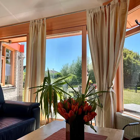 De Oranje Tulp Vakantiehuis *